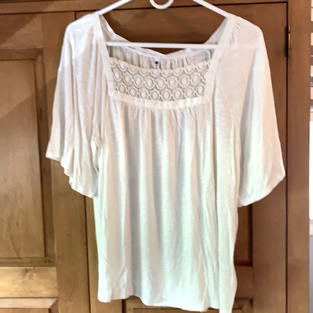 Woman’s blouse